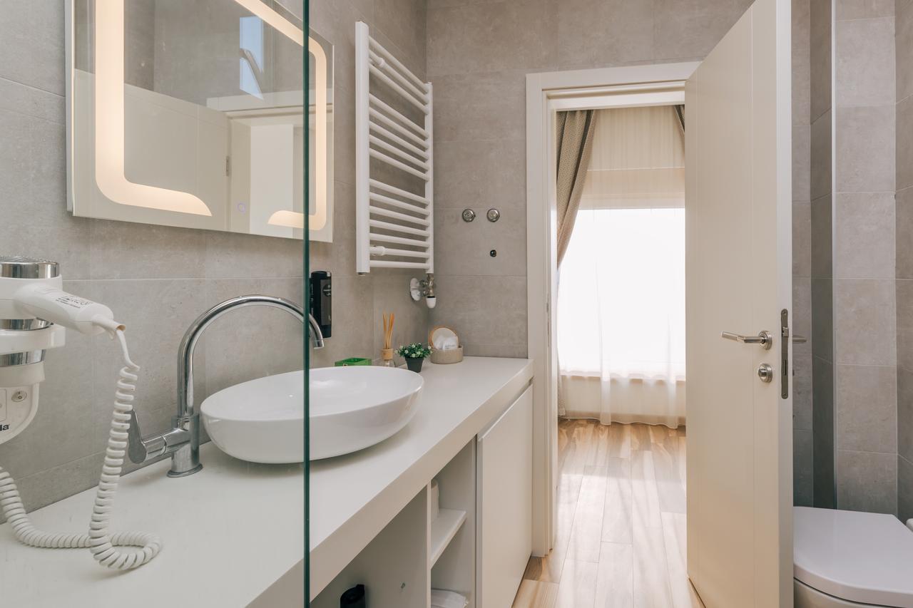 Villa Royal Apartments Tivat Eksteriør bilde