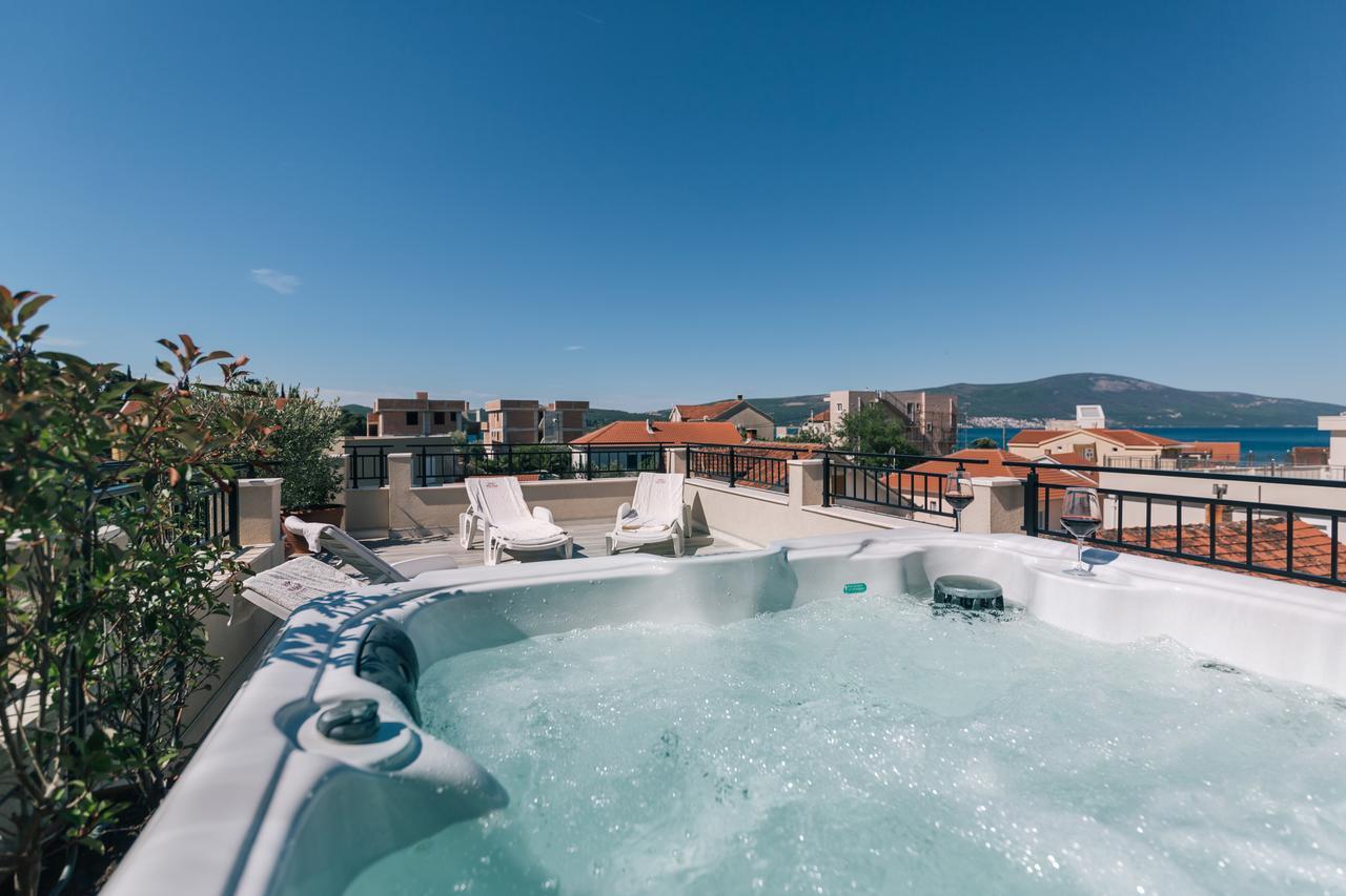 Villa Royal Apartments Tivat Eksteriør bilde