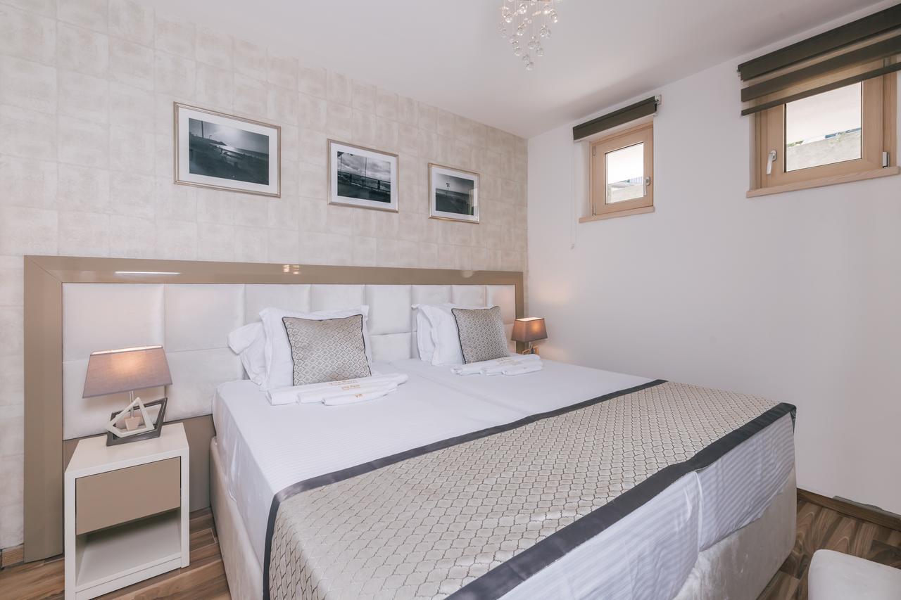 Villa Royal Apartments Tivat Eksteriør bilde