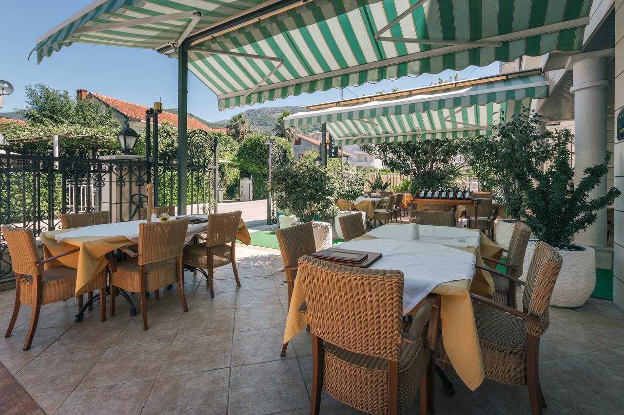 Villa Royal Apartments Tivat Eksteriør bilde