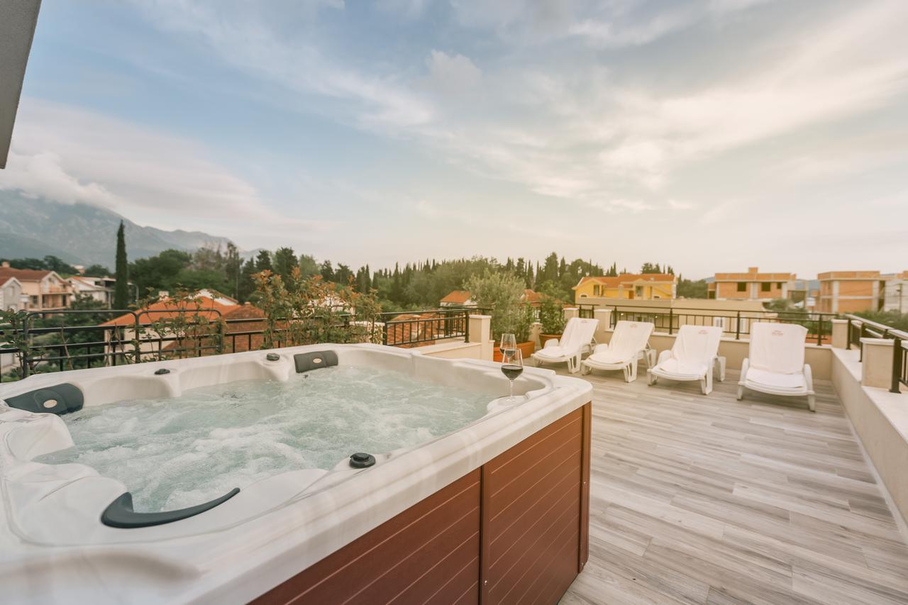 Villa Royal Apartments Tivat Eksteriør bilde